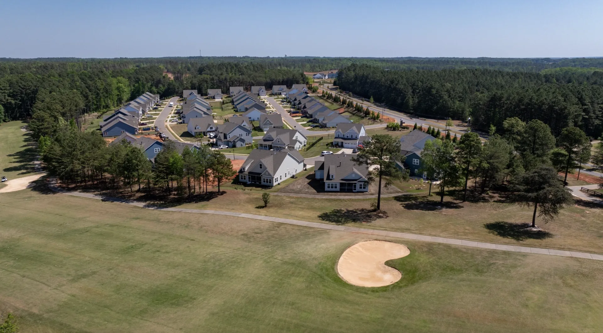 Homes along the Edgewater golf course in The Links