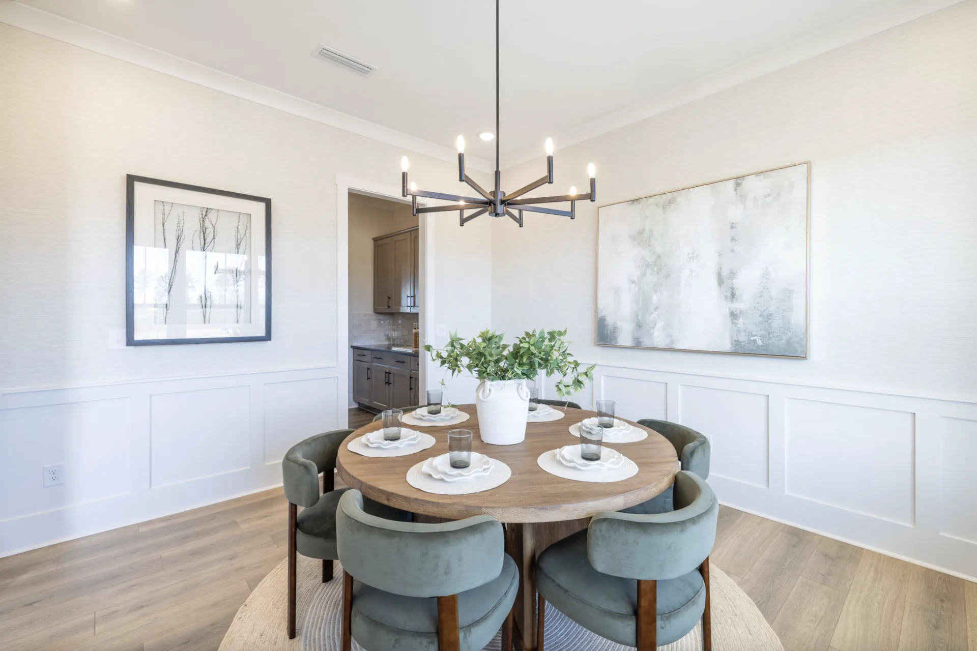 Dining room in the Winslow